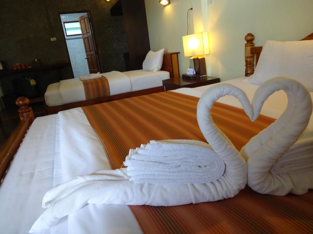 The Chevalley Beach Resort Satun Ngoại thất bức ảnh