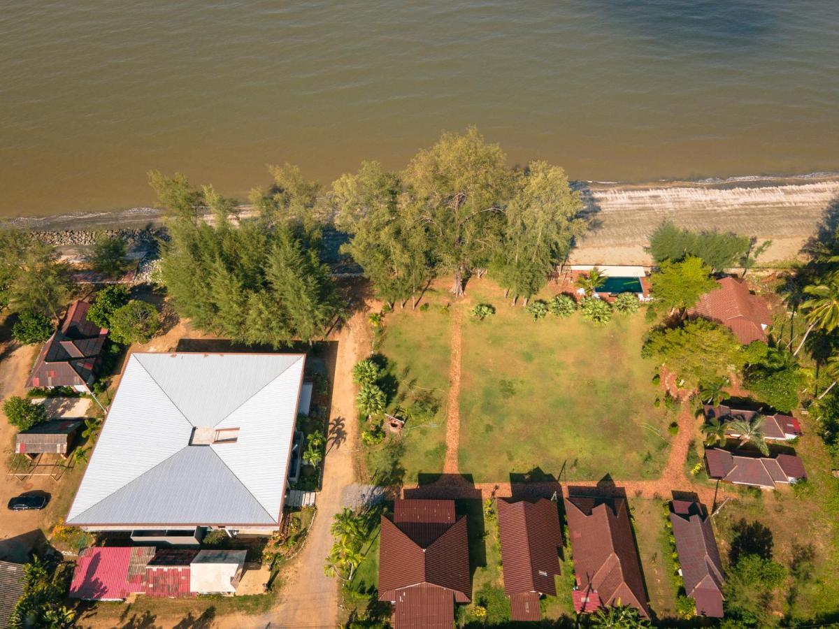 The Chevalley Beach Resort Satun Ngoại thất bức ảnh