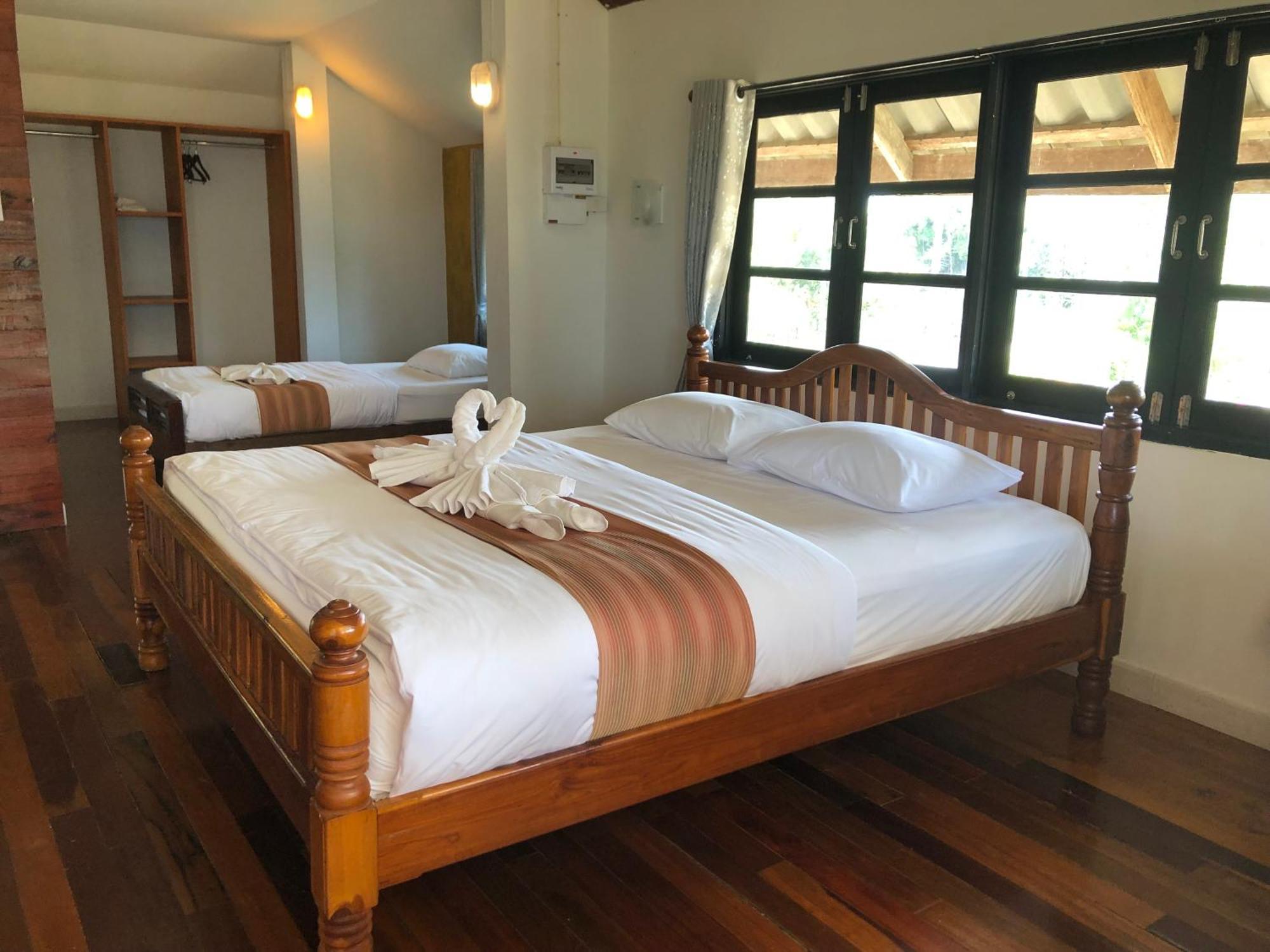 The Chevalley Beach Resort Satun Ngoại thất bức ảnh