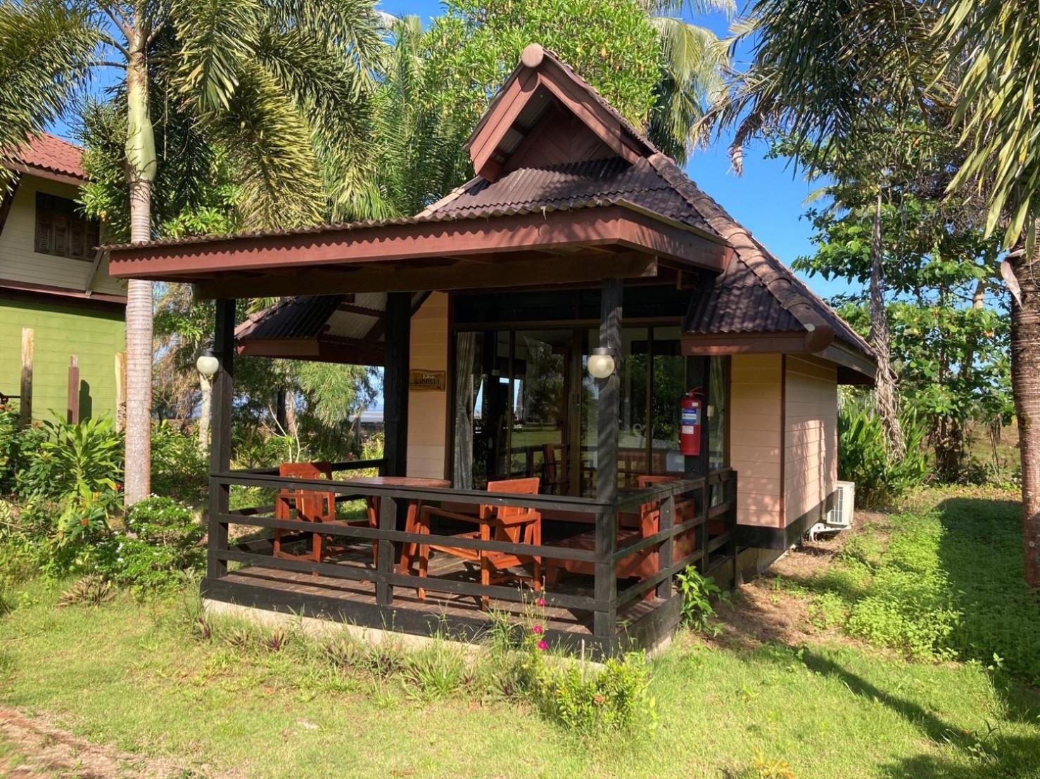 The Chevalley Beach Resort Satun Ngoại thất bức ảnh