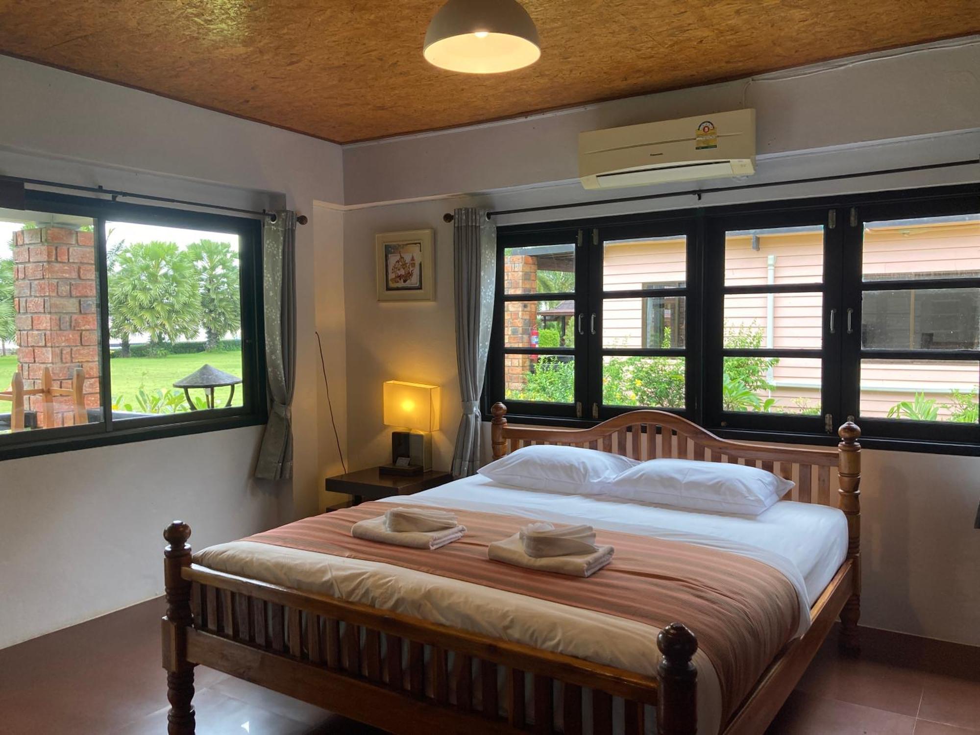 The Chevalley Beach Resort Satun Ngoại thất bức ảnh