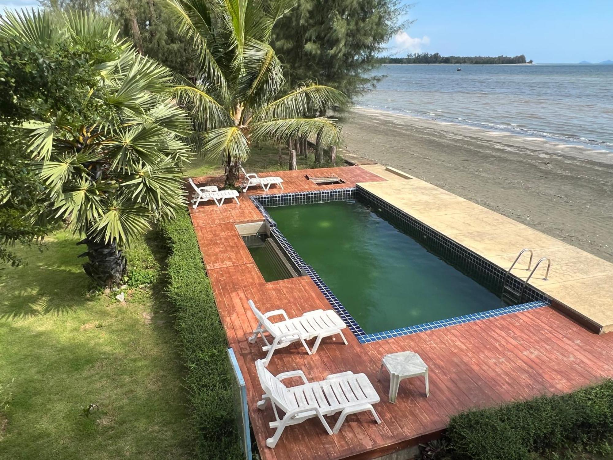 The Chevalley Beach Resort Satun Ngoại thất bức ảnh